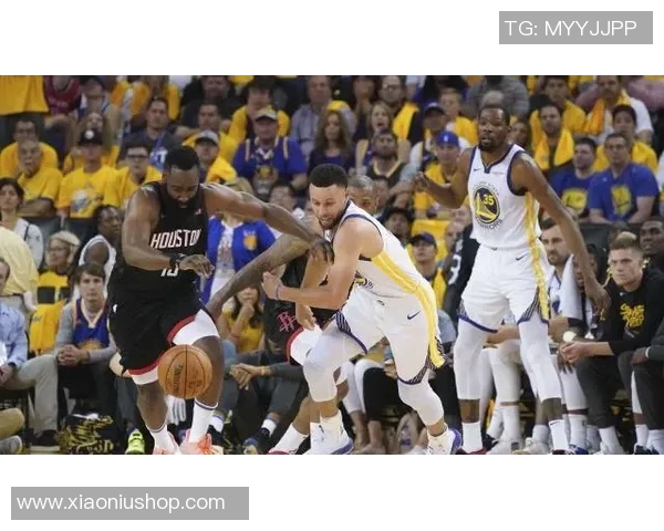 奥达斯与库里科激战正酣谁能在这场对决中笑到最后